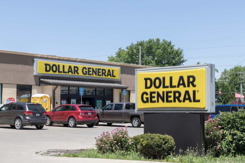 dollar-general-buy-the-real-estate-the-business-or-both-nysedg-2, 2129395,